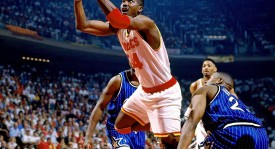 再见范乔丹！火箭雄鹿鹈鹕三方交易，特雷墨菲辅佐杜兰特争冠